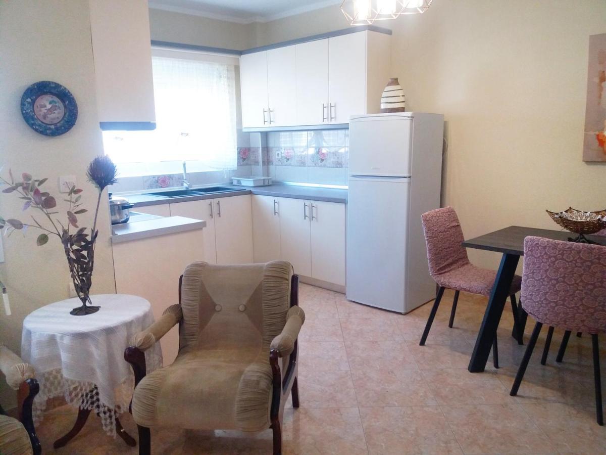 Evis Maisonette With Sea View Флогита Екстериор снимка