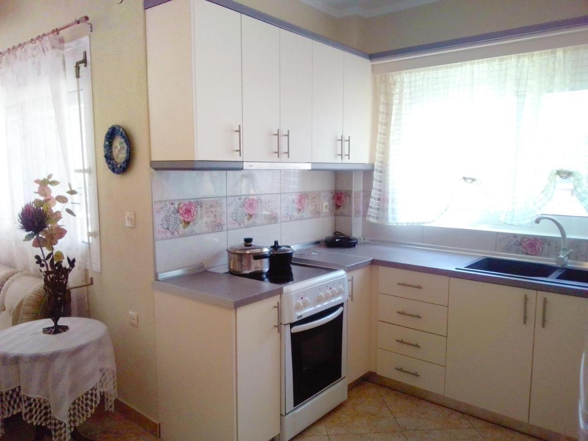 Evis Maisonette With Sea View Флогита Екстериор снимка